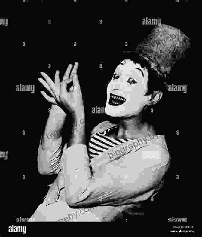 A Portrait Of Marcel Marceau In Full Mime Makeup Marcel Marceau: Master Of Mime (Kar Ben Biographies)