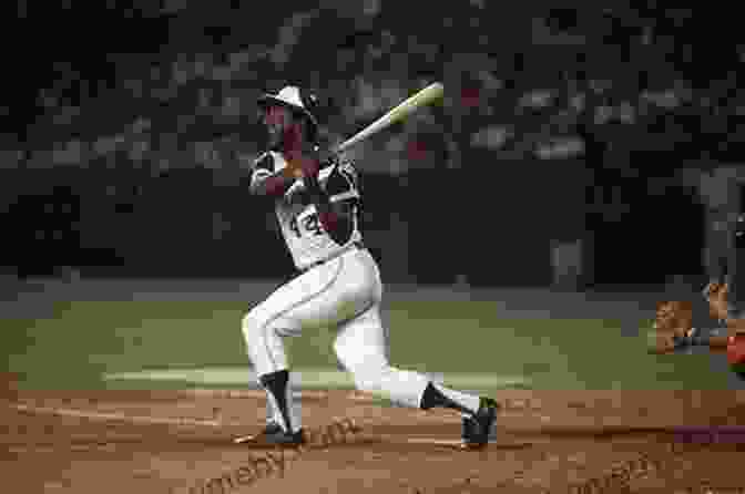 Hank Aaron Hitting A Home Run Legends Of Baseball: From Aaron To Ozzie